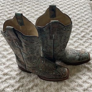 Woman’s Corral Square Toe Boots